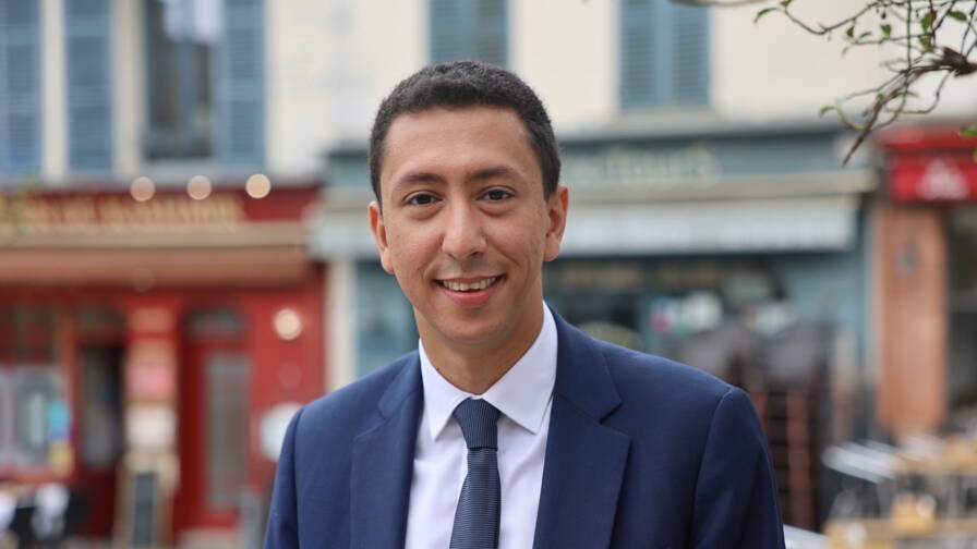 Originaire de Casablanca, Othman Nasrou est né en 1987 et a toujours été passionné par les questions politiques