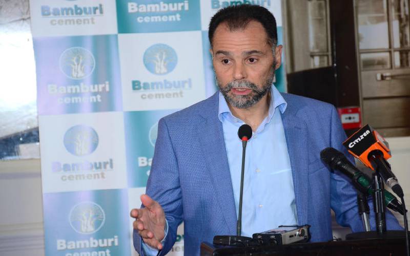 Seddiq Hassani, leader marocain de LafargeHolcim, incarne innovation et excellence, inspirant le secteur des matériaux de construction
